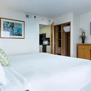https://ocean-key-resort.hotels-in-virginia-beach.com